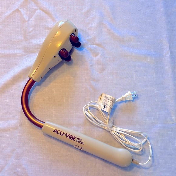AcuVibe Pro Model Vibrating Massager Curved 2 - Picture 1 of 9